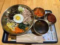 韩式金枪鱼拌饭-小韩屋韩国料理(上海湾店)