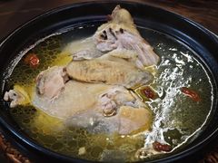 土鸡汤煲-缘来聚·徽菜名店(黄山宏村店)