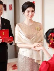 -莫小姐婚纱