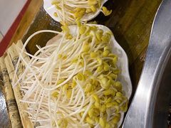 黄豆芽-水碾河刘老大串串香(水碾河路店)