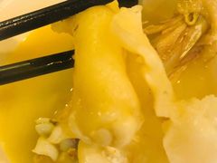 -鲜入围煮花胶鸡海鲜火锅