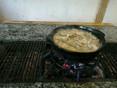 -蘑统田下·野生菌火锅