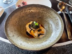鲟鱼子酱配瑶柱豆花-杭州西子湖四季酒店·金沙厅