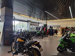 -川崎北京风火轮店