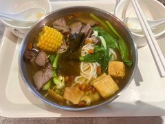 牛肉汤粉-红鼻子桂林米粉(金唐新光界店)