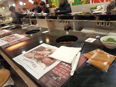 -呷哺呷哺(世贸.工三店)
