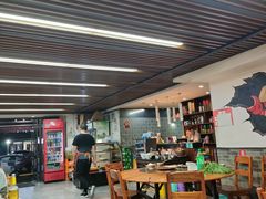 大堂-御味老北京羊蝎子火锅&特色龙虾(菜场路店)