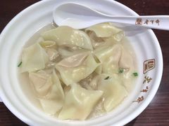 刀鱼馄饨-老半斋(福州路店)