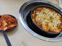 -三清洞摩西韩式年糕火锅(威高广场店)