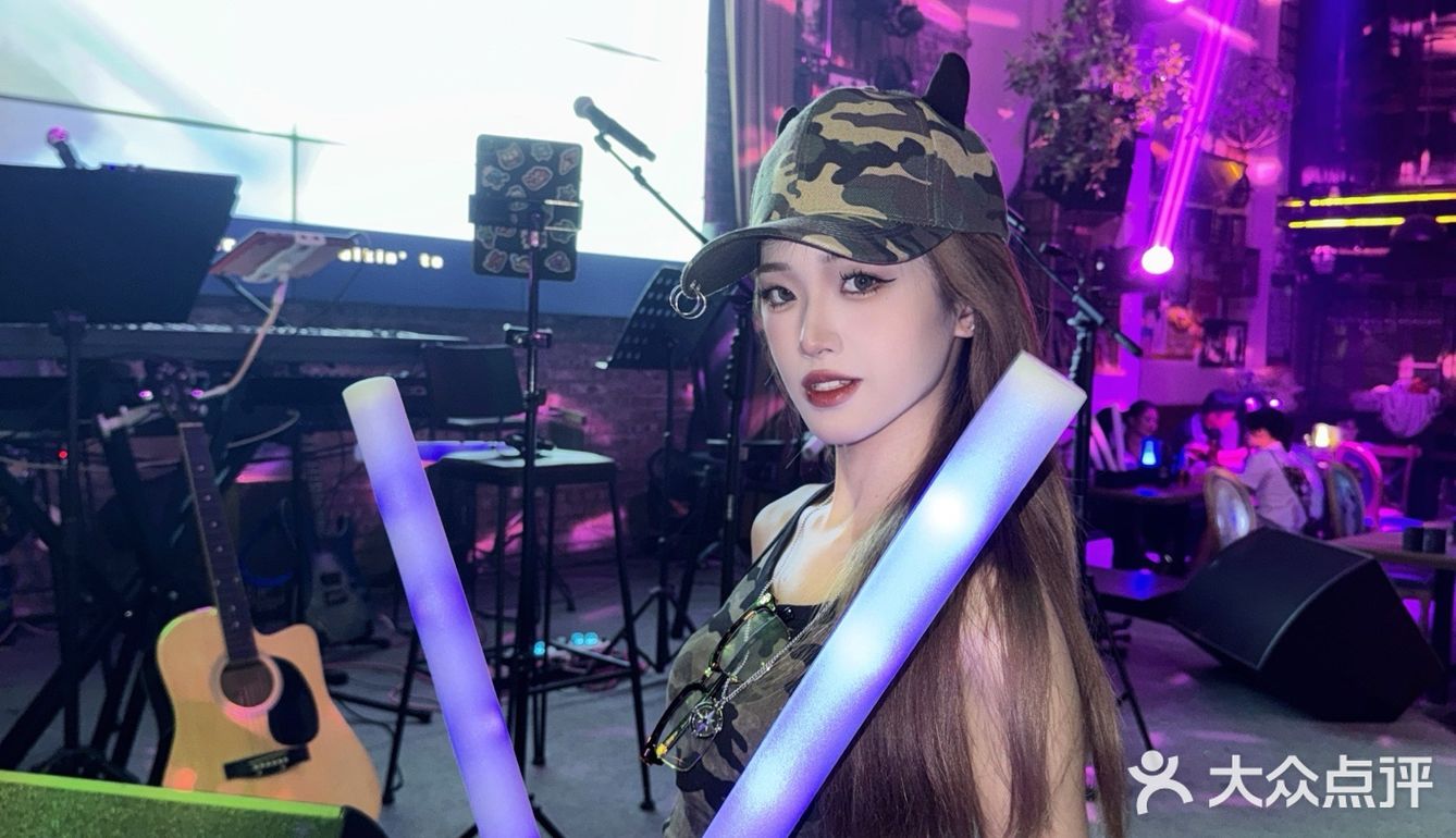 清远探店|氛围感拉满的音乐餐吧