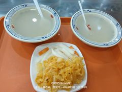 -牛一嘴·兰州牛肉面·大盘鸡(财富中心店)