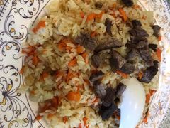 手抓饭-新疆伊宁远征餐厅