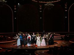 -交通银行前滩31演艺中心