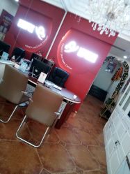 -苗方清颜专业祛痘·皮肤管理