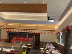 -肥肥虾庄·金牌油焖大虾(汉口城市广场店)