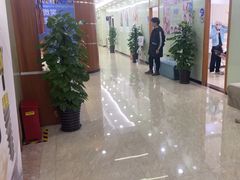 -茂菊口腔连锁(浦东南路店)