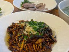 响油鳝丝-侬佳蒸菜馆(听潮店)