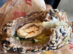 蛋香鸡腿肉贝果-Tims天好咖啡·贝果(凯德大峡谷购物中心店)