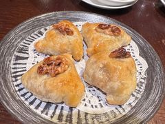 蜜味核桃叉烧酥-逸东轩(香港逸东酒店)