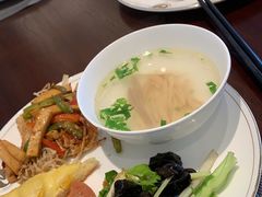 -南郊宾馆·风味自助餐厅·山东十六地市特色菜