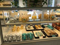 面包甜点陈列柜-罗莎蛋糕(松雅湖店)