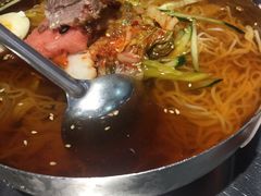 -马路牙子烧烤音乐酒馆(望京店)