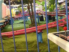 -鸿通城购物中心