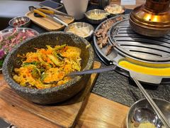 -GOGIYA·咕叽吖韩国传统烤肉店(东方新天地店)