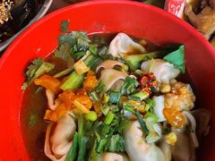 -爆炸头阿姨小四川正宗川味小吃(无任何分店)