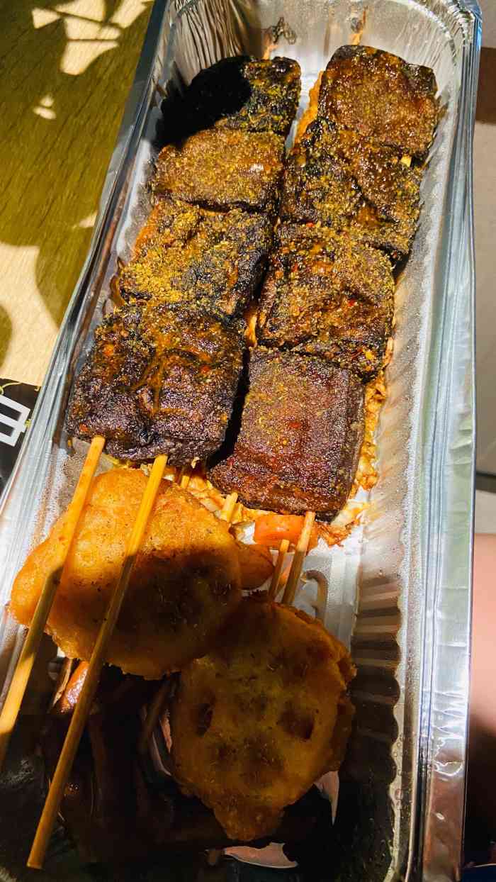 打分 早上质量还可以的臭豆腐干味道还不错,挺好吃的有机会的话,下次