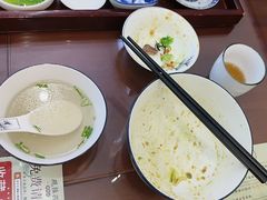 -百年老字号·观振兴蟹黄面·三虾面·苏式面(观前街富仁坊巷店)