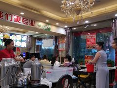 大堂-老码头黑皮肘子锅包肉(文政街店)