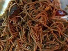 鱼香腊肠肝尖炒面-老婆婆炒饭(小白楼1902欧式风情街店)