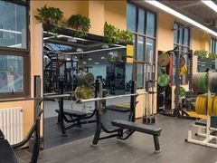 -岩顶健身(玄武店)