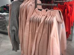 -H&M(天一广场店)