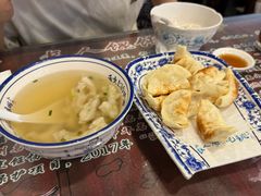 马蹄锅贴-长人馄饨铺(解放街店)