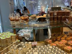 面包甜点陈列柜-万利隆·活力烘焙(人民路店)