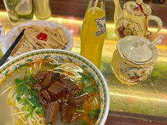 -金杨拉面王小吃面馆·牛三宝面·红烧牛肉粉