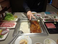 -海底捞火锅(金山百联店)