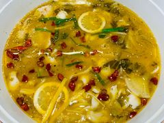 土豪酸菜鱼-吴氏老妈·23年家常菜(古城店)