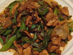 -阿瓦山寨·湘菜现炒·剁椒鱼头王(咸阳总店)