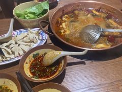 -滇翁·云南酸菜牛肉火锅(合肥首店坝上吾悦广场店)