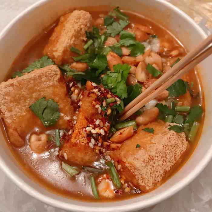 一直都听朋友说这家臭豆腐特别好吃,有空过来品尝一下