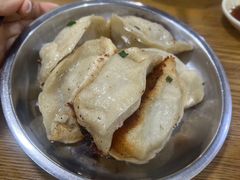 -黄阿姨锅贴大王(万航渡路店)