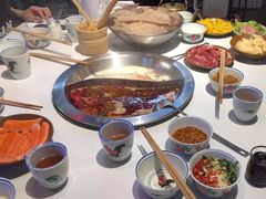 -卤校长重庆火锅(国兴店)