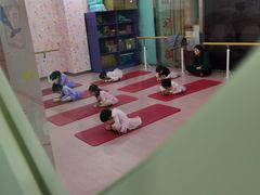 -Isee灰姑娘国际儿童艺术中心(证大·大拇指广场店)