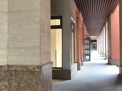 -UNDER ARMOUR(新燕莎奥莱店)