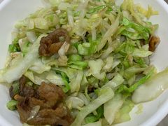 包菜丝炒油渣-红色湘菜馆(春风店)