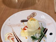 -Mark&Mars Restaurant