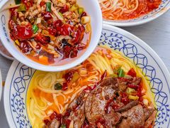 -李与白包子铺(桐梓林店)